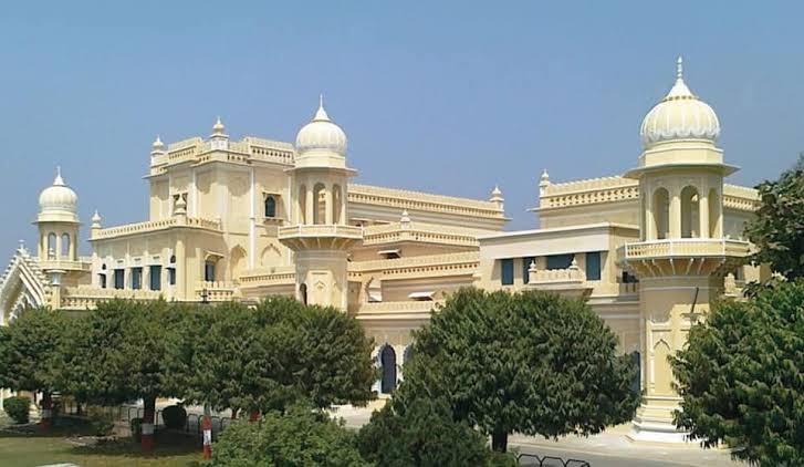 مدرسہ کا قیام مسجد میں